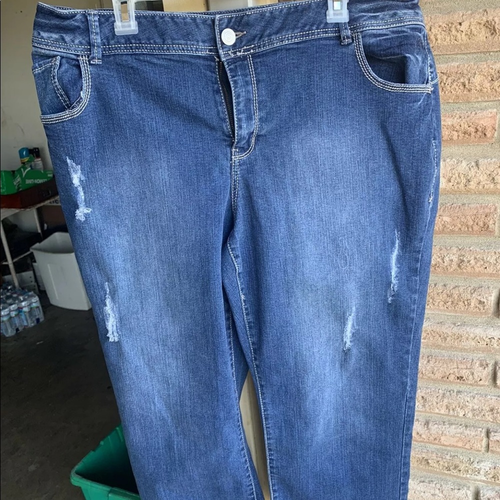 Lane Bryant Capri size 22 genius fit